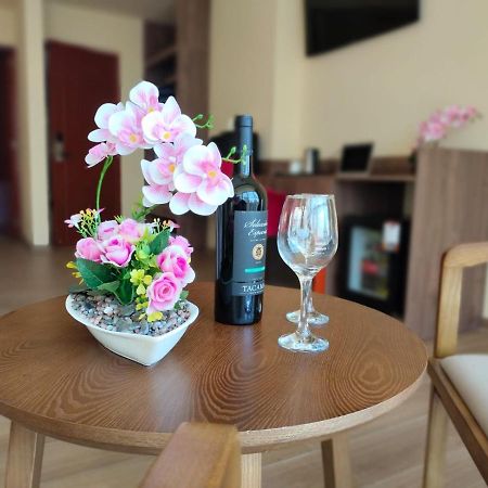 Sm Hotel Plus Лима Екстериор снимка