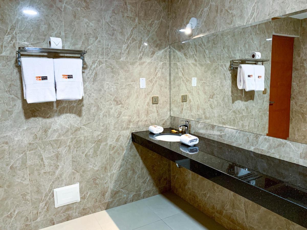 Sm Hotel Plus Лима Екстериор снимка