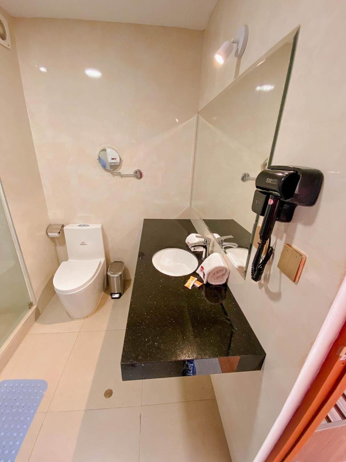 Sm Hotel Plus Лима Екстериор снимка
