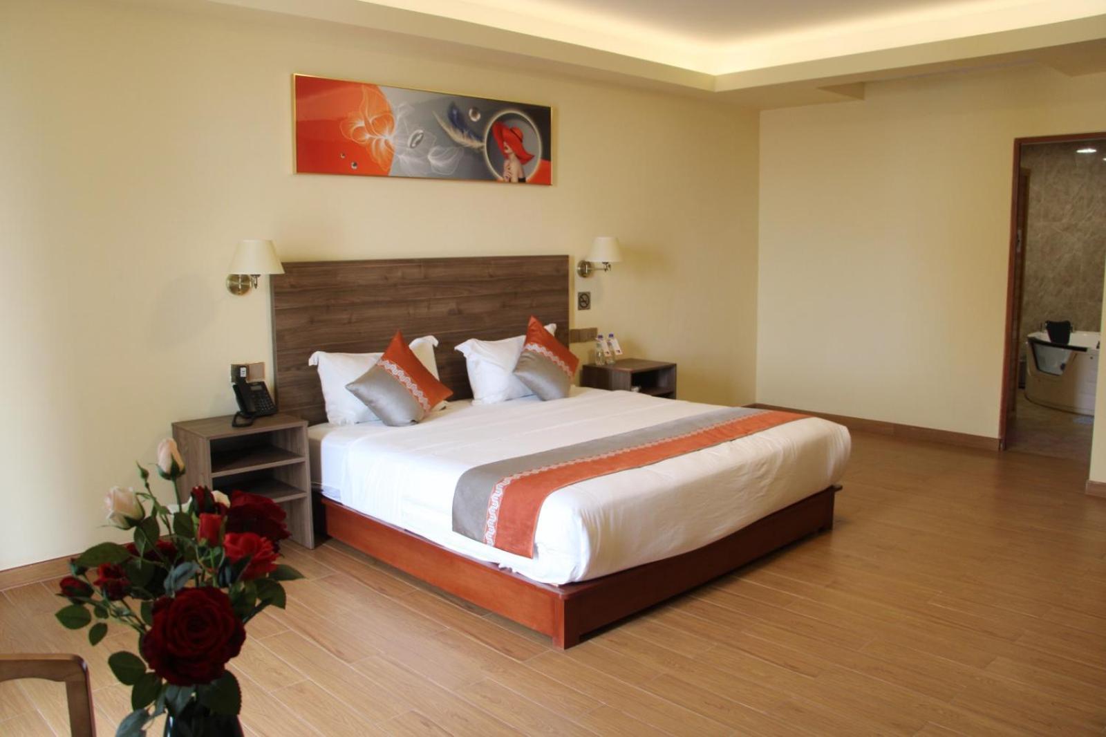 Sm Hotel Plus Лима Екстериор снимка